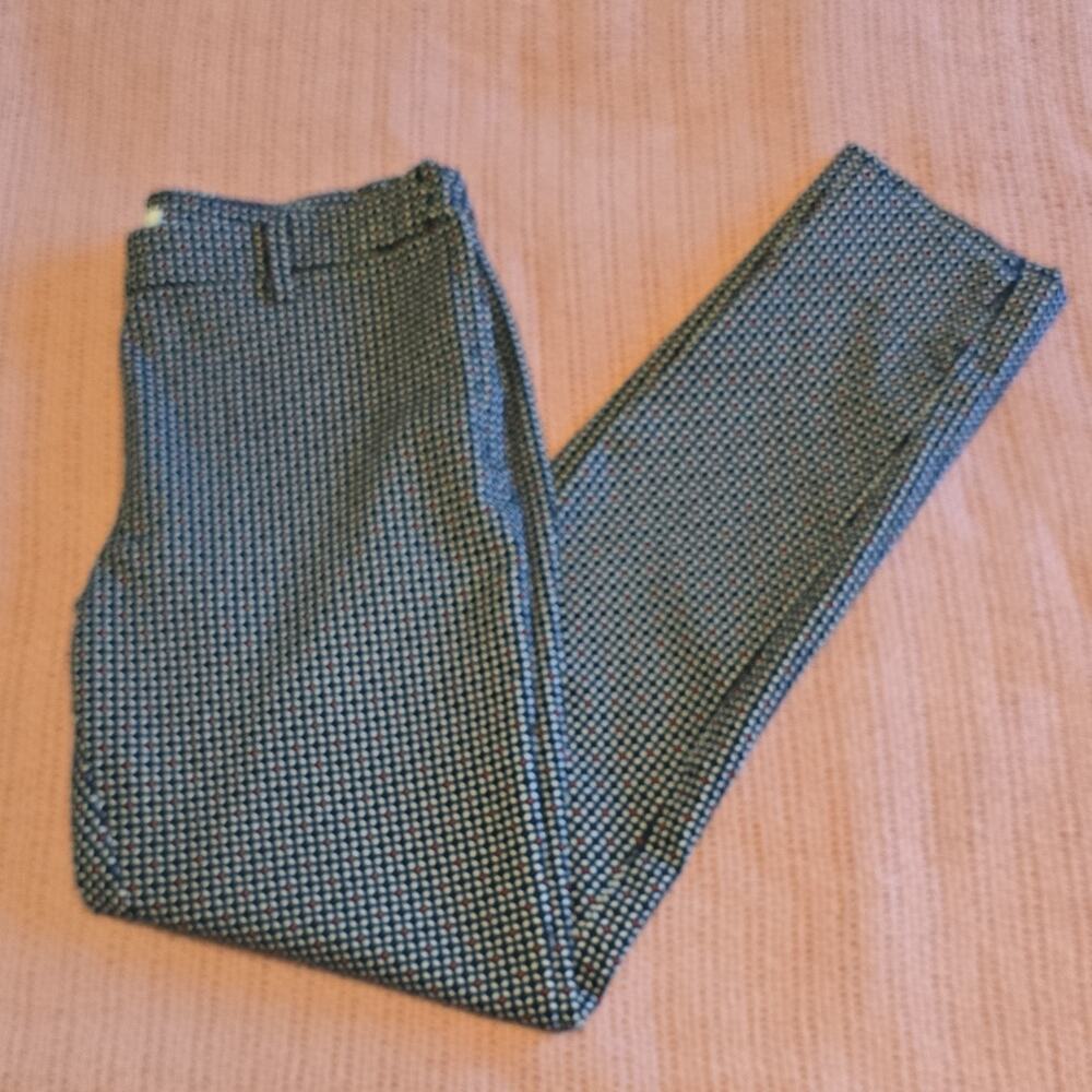 H&M Women’s 6 Geometric Stretch Dress Pants Blue/White/Red Zip Button